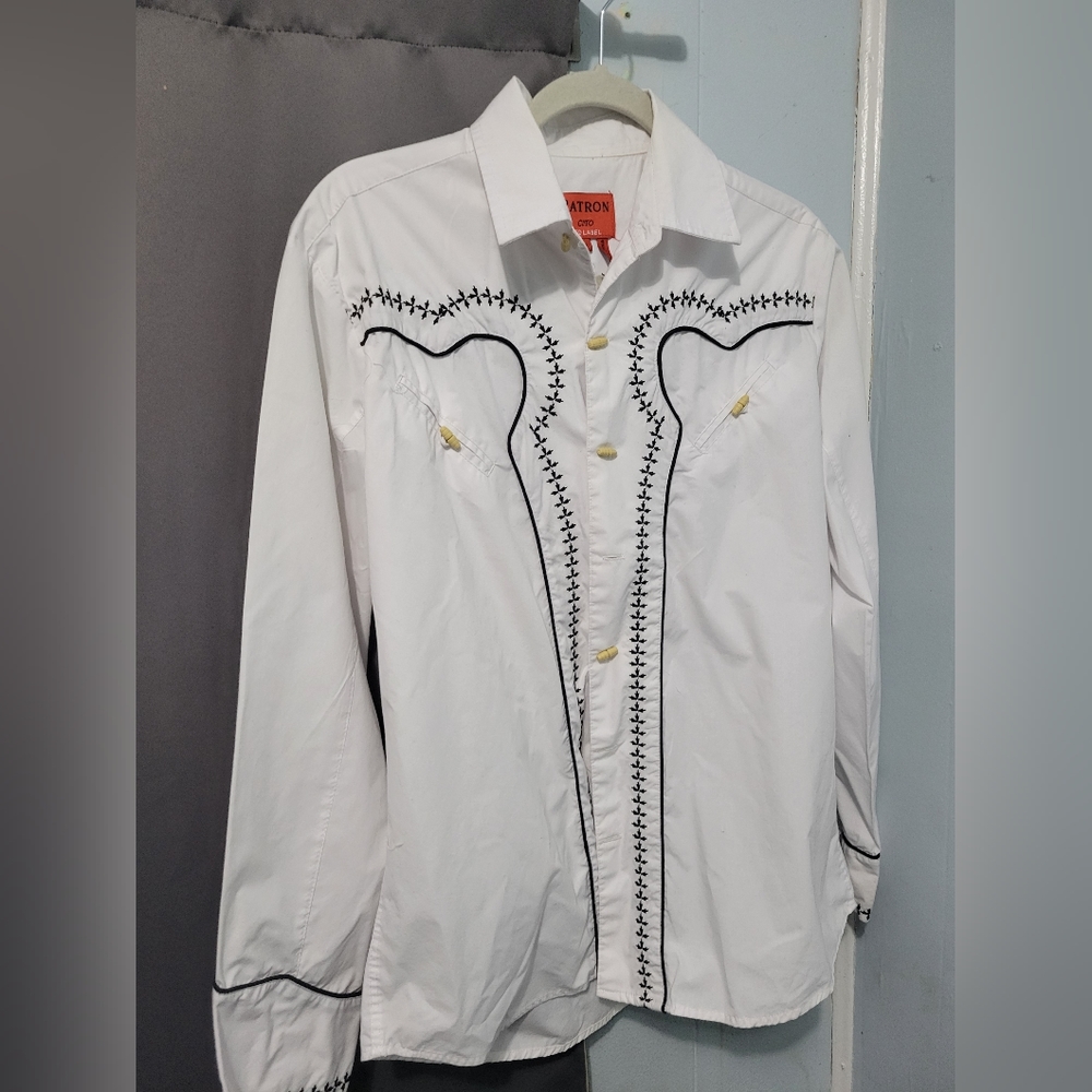 White/black Patron button-up dress-up shirt, size M